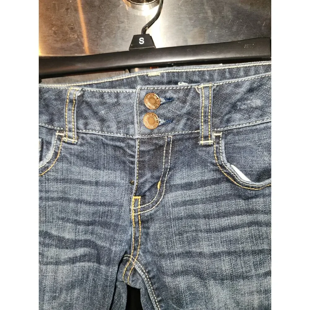 American Eagle Outfitters american egale